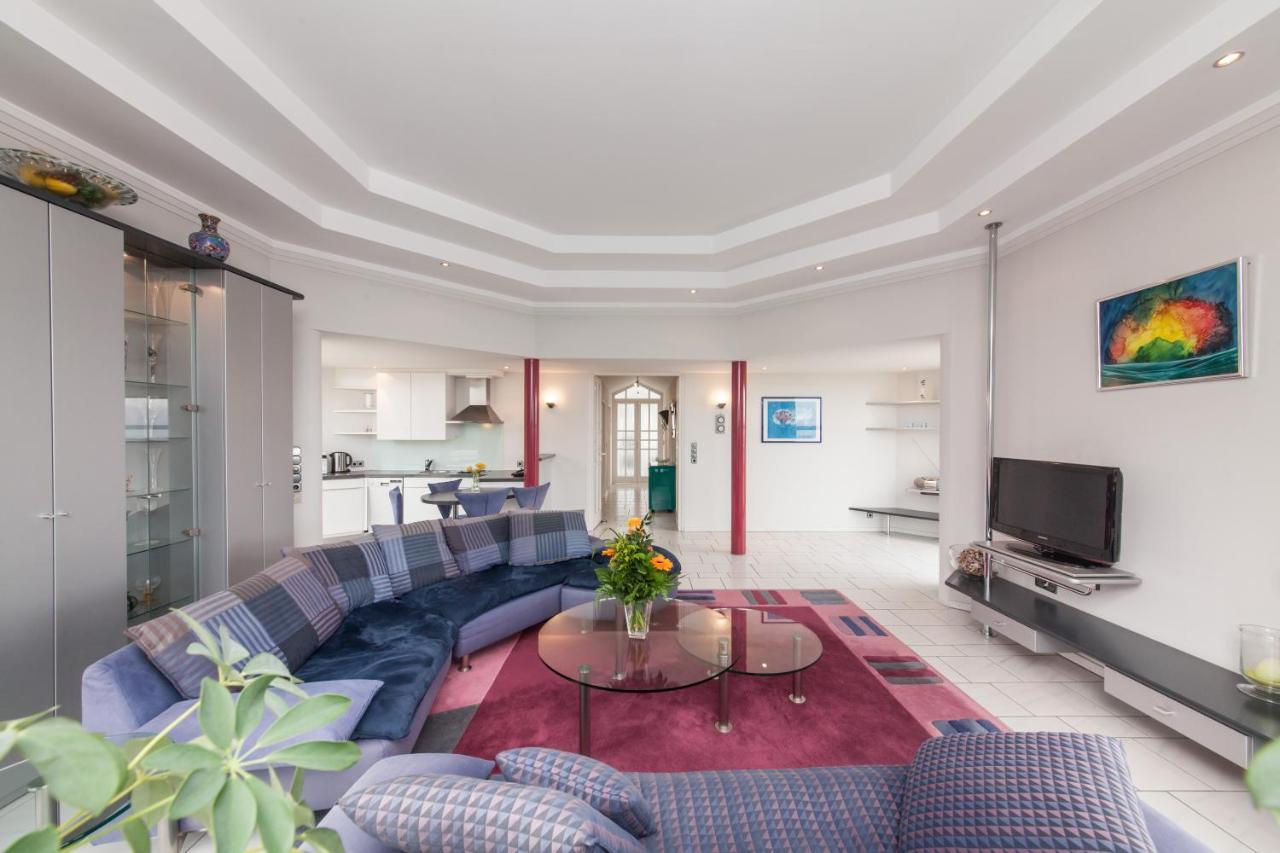 Hotel Strijewski - Apartments Βόλφσμπουργκ Εξωτερικό φωτογραφία
