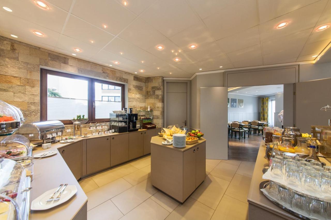 Hotel Strijewski - Apartments Βόλφσμπουργκ Εξωτερικό φωτογραφία